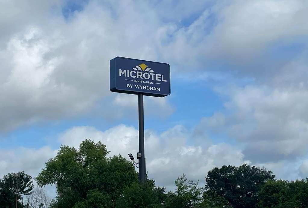 Microtel Inn & Suites By Wyndham Бошьер Сити Экстерьер фото